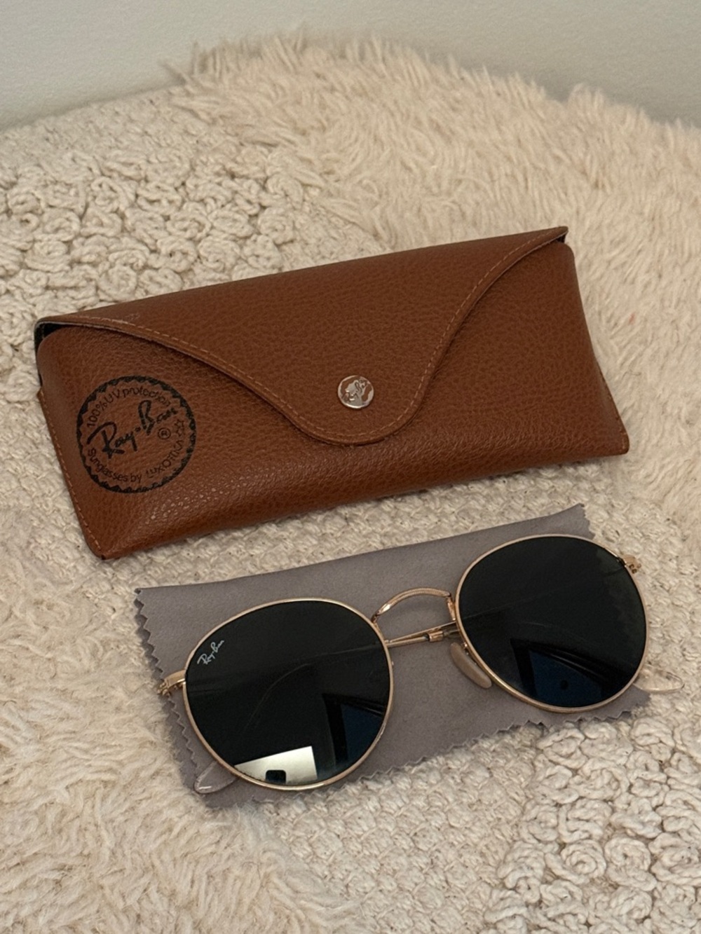 Ray-Ban Round Metal Sunglasses
